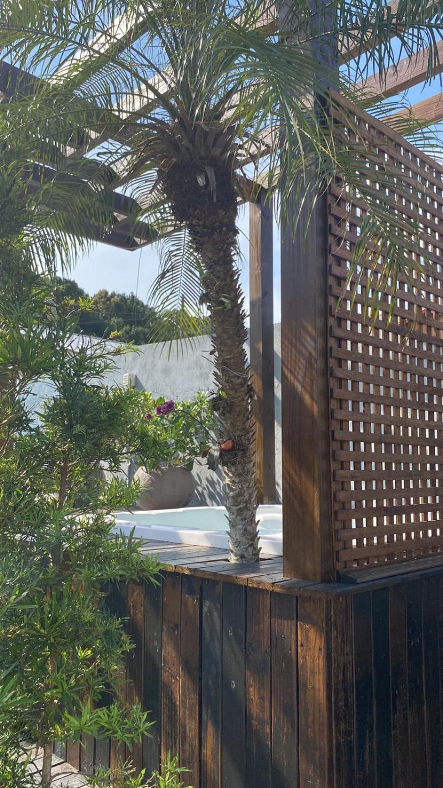 Residencial Com Piscina Possui Jacuzzi Aquecida Com Hidromassagem Villa Bombinhas Exterior photo